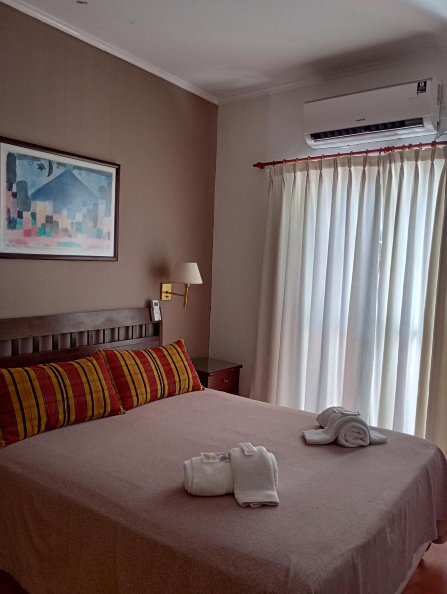 Hotel Milan Buenos Aires Esterno foto